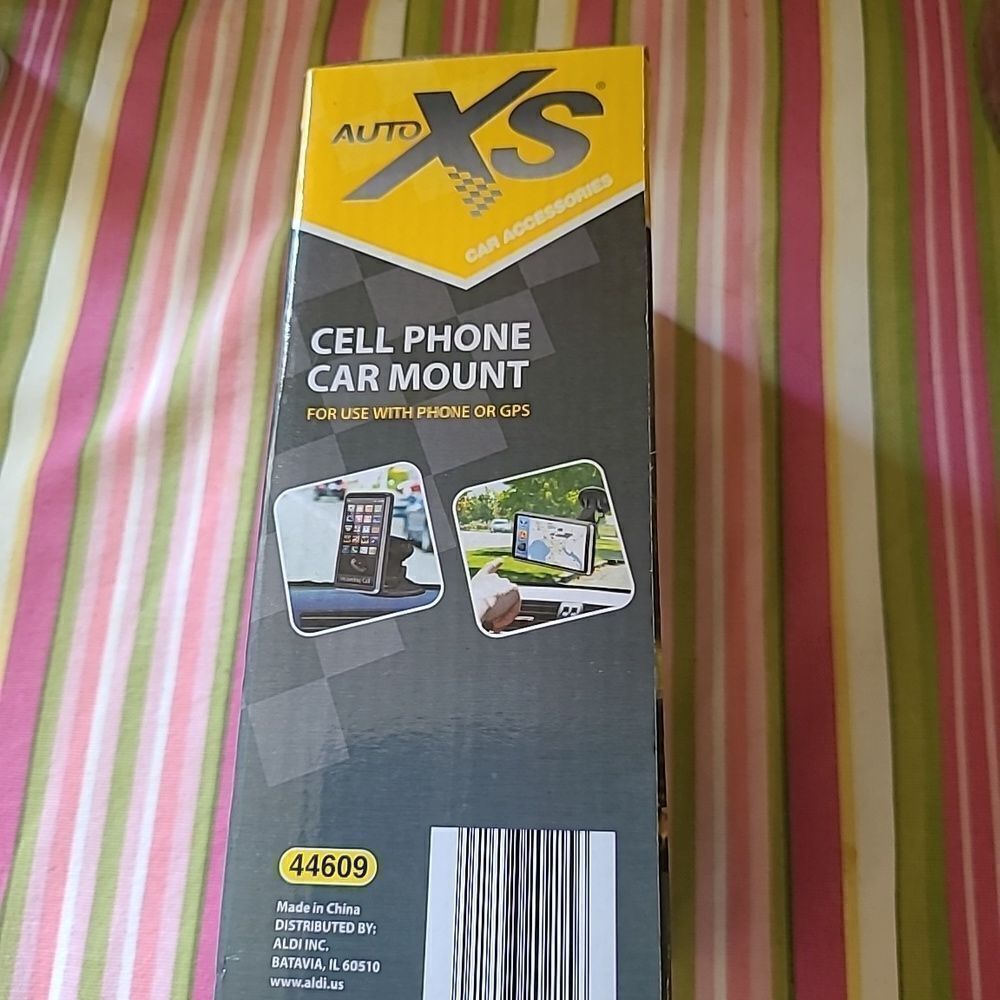 Cell Phone Car Mount - Picture 2 of 11